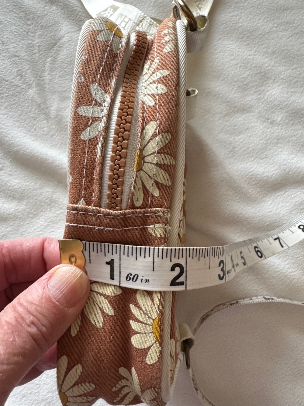 Thread crossbody bag - Picture 6 of 8